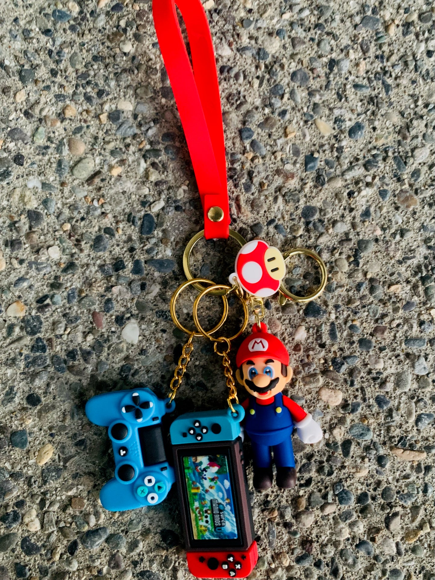 Super Mario Keychain